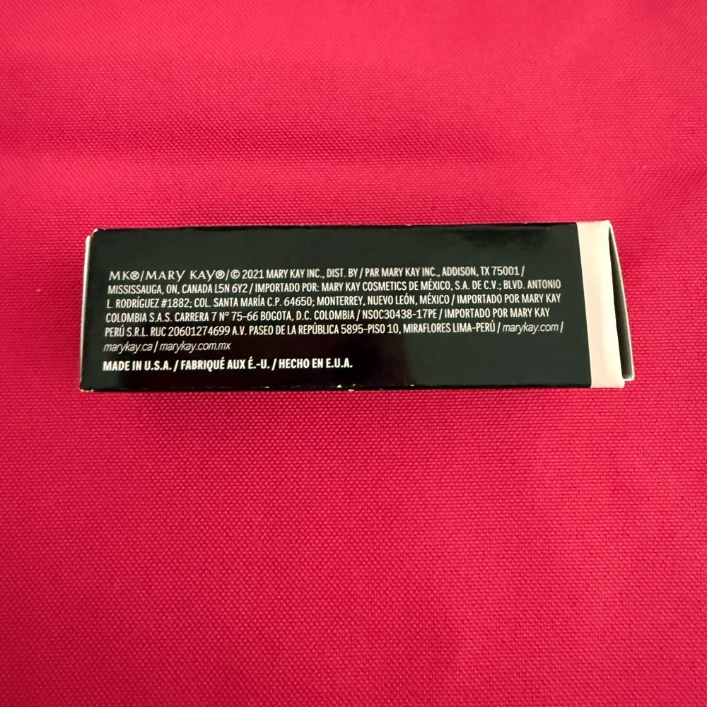Mary Kay Gel Semi-Shine Lipstick - Love Me Pink New in Box - Picture 3 of 6